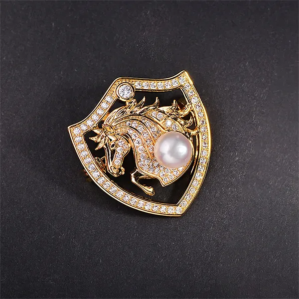 Cài Áo Nữ Meri Emblem Steed BR986 Màu Vàng Gold