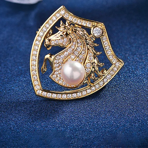 Cài Áo Nữ Meri Emblem Steed BR986 Màu Vàng Gold