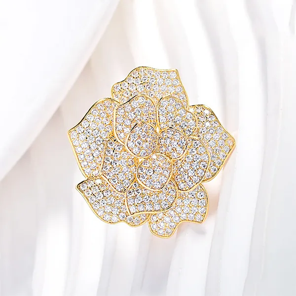 Cài Áo Nữ Meri Golden Camellia BR985 Màu Vàng Gold