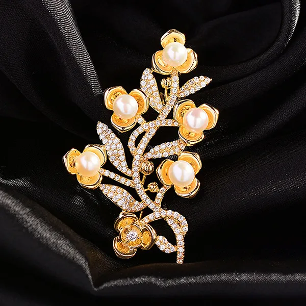 Cài Áo Nữ Meri Pearl Blossom BR977 Màu Vàng Trắng