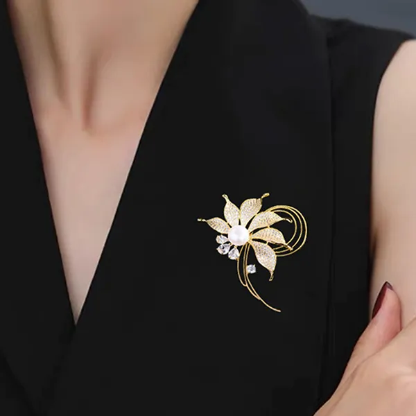 Cài Áo Nữ Meri Yellow Flower BR984 Màu Vàng Gold