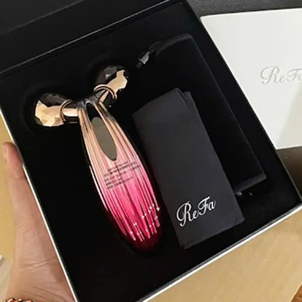 Cây Lăn Massage Mặt Và Body MTG Refa Carat Ray (Màu Đỏ Hoặc Ngẫu Nhiên)