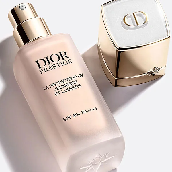 Kem Chống Nắng Dior Prestige Le Protecteur UV Jeunesse ET Lumière SPF 50+/ PA++++ Tone Glow, 30ml