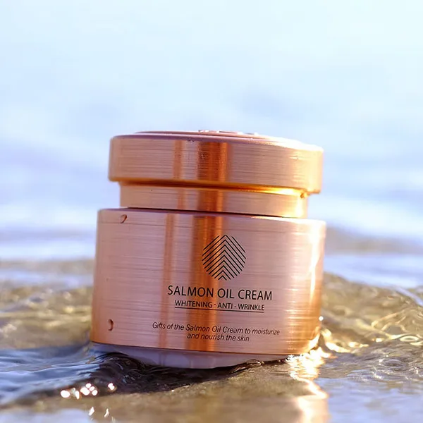 Kem Dưỡng Cá Hồi Hỗ Trợ Dưỡng Sáng, Giảm Nám CRE8SKIN Salmon Oil Cream 80g