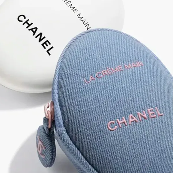 Kem Dưỡng Da Tay Chanel La Crème Main Hand Cream Nourish Soften Add Radiance 50ml