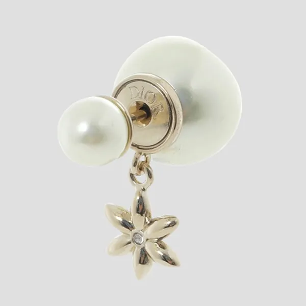 Khuyên Tai Nữ Dior Tribales Earrings E4408WOMCY 03S Màu Trắng Ngà