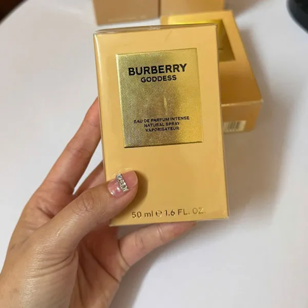 Nước Hoa Nữ Burberry Goddess Eau De Parfum Intense 50ml