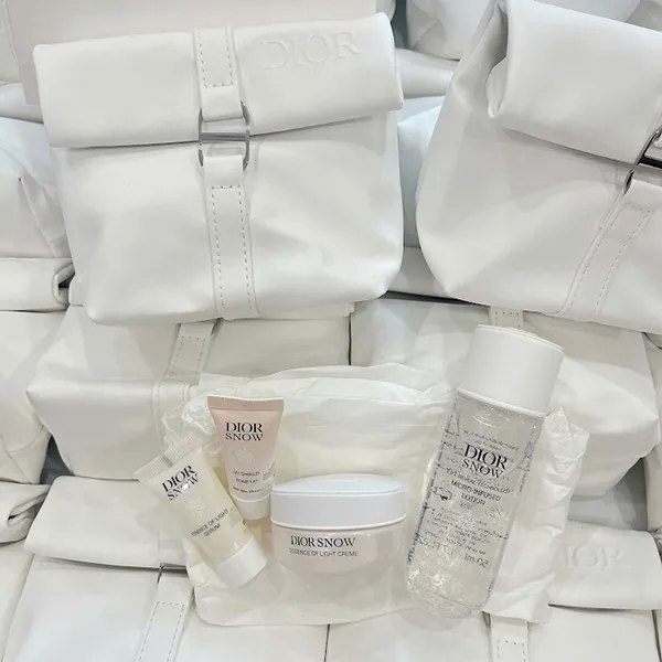 Set Dưỡng Da Dior Snowy Skin Brightening (5 Món)