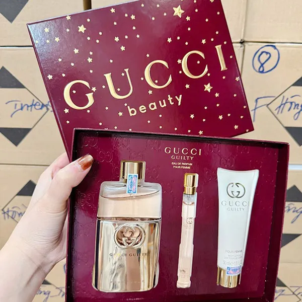 Set Nước Hoa Nữ Gucci Guilty Pour Femme EDP Gift Set 3 Món Thu Hút