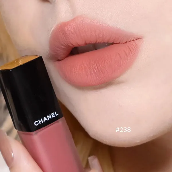 Son Kem Chanel Rouge Allure Liquid Velvet 238 Émotive Màu Hồng Caramel