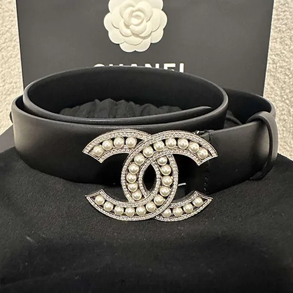 Thắt Lưng Nữ Chanel Leather Embellished CC Buckle Belt Màu Đen Size 70