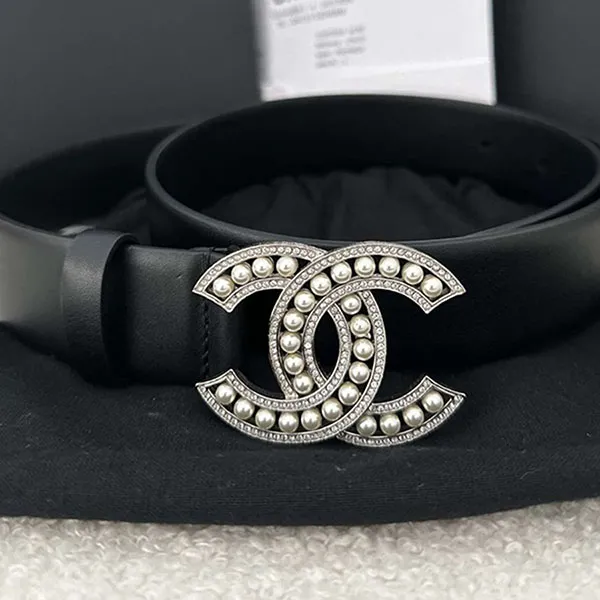 Thắt Lưng Nữ Chanel Leather Embellished CC Buckle Belt Màu Đen Size 70