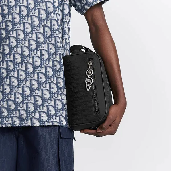 Túi Cầm Tay Christian Dior Toiletry Bag Black Màu Đen