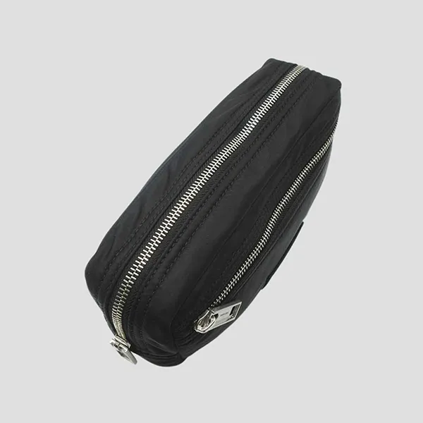 Túi Đeo Chéo Nam Burberry Black Nylon Zipper Crossbody Bag 80905701 Màu Đen