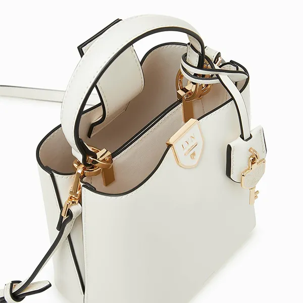 Túi Đeo Chéo Nữ Lyn Bucket Astraea S LL23CBF170 Màu Trắng
