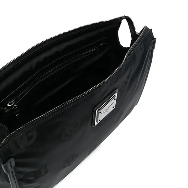 Túi Đựng Đồ Dolce & Gabbana D&G Toiletry Bag With Logo Plaque Màu Đen