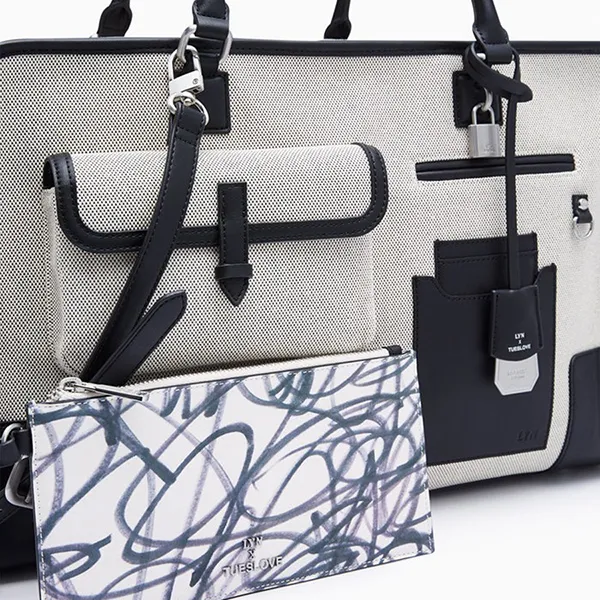 Túi Xách Tay Lyn Tueslove Canvas Xl Tote Bag L26CBWA194 Black Màu Đen