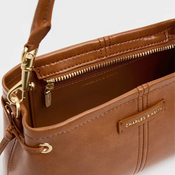 Túi Xách Tay Nữ Charles & Keith CNK Noane Trapezoid Handbag Distressed Tan CK2-50671788_DS.TAN Màu Nâu