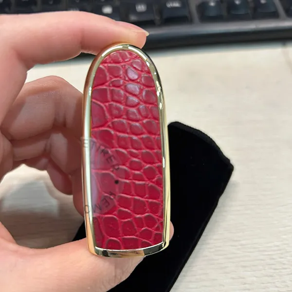 Vỏ Son Môi Guerlain Rouge G Le Croco Lipstick Case Màu Đỏ