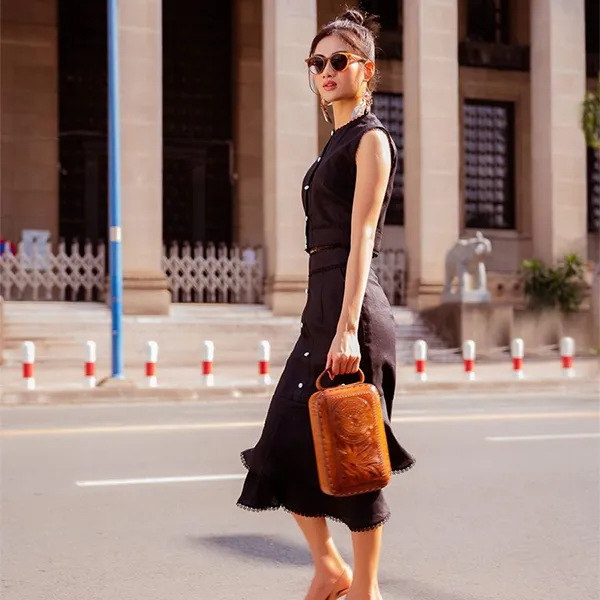 Áo Kiểu Nữ F2 Fashion & Freedom Fall Muse Black Linen Blouse AK513-D-S-0422 Màu Đen Size S