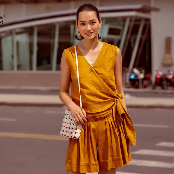 Áo Kiểu Nữ F2 Fashion & Freedom Linen Autumn Charm AK535-VN-S-0822 Màu Vàng Size S