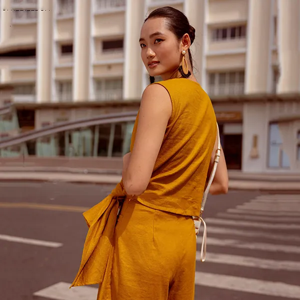 Áo Kiểu Nữ F2 Fashion & Freedom Linen Autumn Charm AK535-VN-S-0822 Màu Vàng Size S