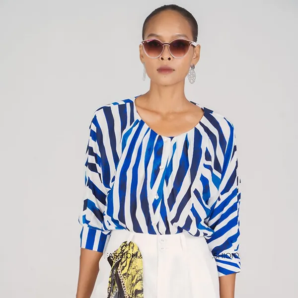 Áo Sơ Mi Nữ F2 Fashion & Freedom New Linen New Horizon AK500-XT-S-0322 Màu Xanh Trắng Size S