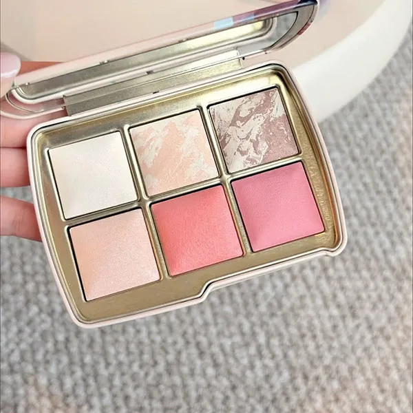 Bảng Phấn Bắt Sáng Và Tạo Khối Hourglass Ambient Lighting Edit - Unlocked Holiday Limited