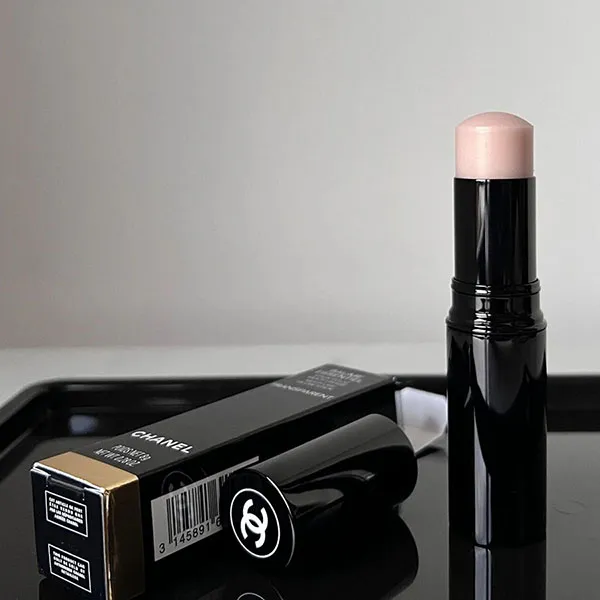 Bắt Sáng Dạng Thỏi Chanel Baume Essentiel Multi-use Glow Stick Transparent 8g