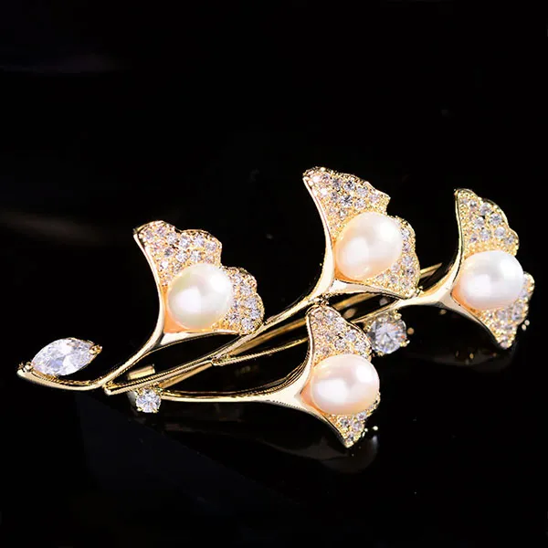 Cài Áo Nữ Meri Ginkgo Pearl BR976 Màu Vàng