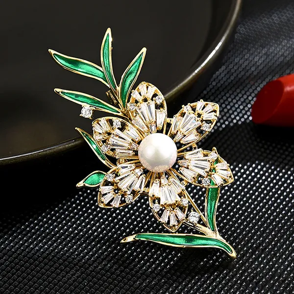 Cài Áo Nữ Meri Summer Blossom BR988 Màu Vàng Phối Xanh