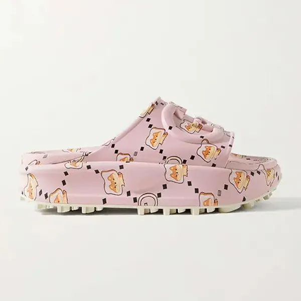 Dép Nữ Gucci Angela Nguyen Embossed Printed Rubber Platform Slides 737926 JAAC6 6810 Màu Hồng Size 36