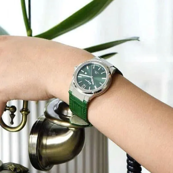 Đồng Hồ Đôi Salvatore Ferragamo F80 Màu Xanh Lá