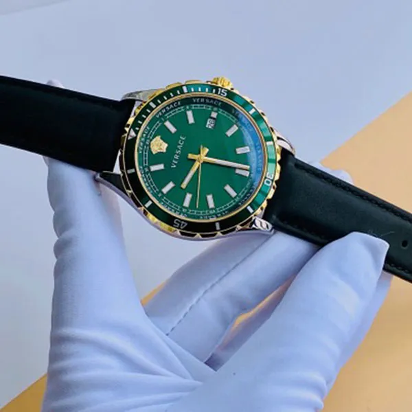 Đồng Hồ Nam Versace VE3A00320 Màu Đen Xanh