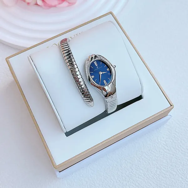 Đồng Hồ Nữ Christian Van Sant 30mm 5ATM Mặt Xanh Màu Bạc