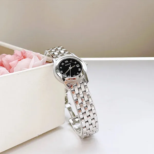Đồng Hồ Nữ Gucci 5500m Watch Stainless Steel Women 27mm Màu Bạc Đen