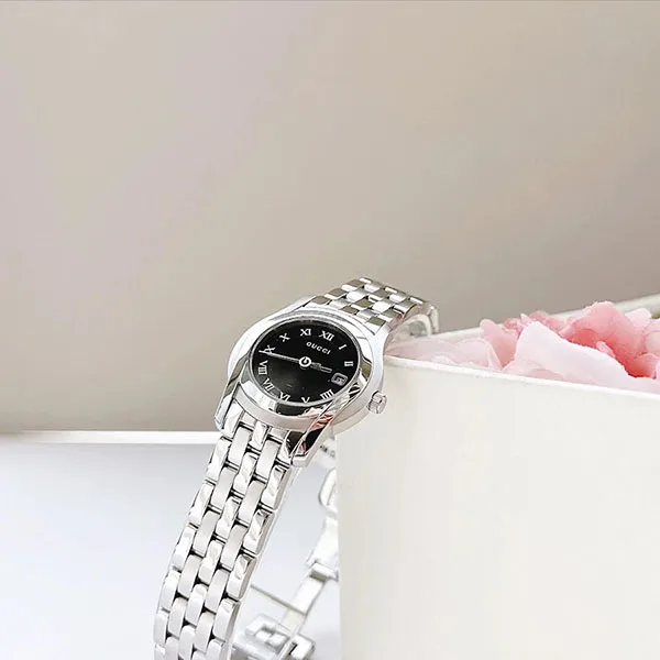 Đồng Hồ Nữ Gucci 5500m Watch Stainless Steel Women 27mm Màu Bạc Đen