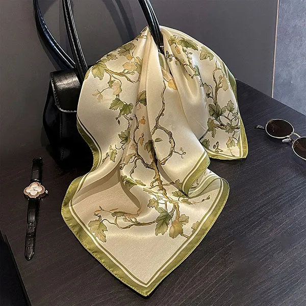 Khăn Choàng Nữ Meri Drunken Vine SC78 Màu Trắng Xanh