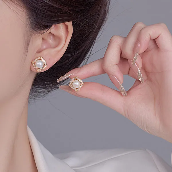 Khuyên Tai Nữ Jessica Pearl Square Pearl JE68 Màu Trắng Vàng