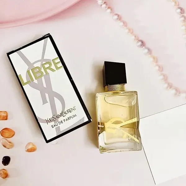 Nước Hoa Nữ Yves Saint Laurent YSL Libre EDP 7.5ml + Viktor & Rolf Flowerbomb L'Eau De Parfum 7ml (Kèm Túi)