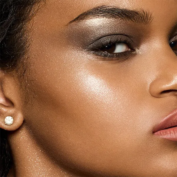 Phấn Highlight Fenty Beauty Mini Diamond Bomb All Over Diamond Veil 2.8g