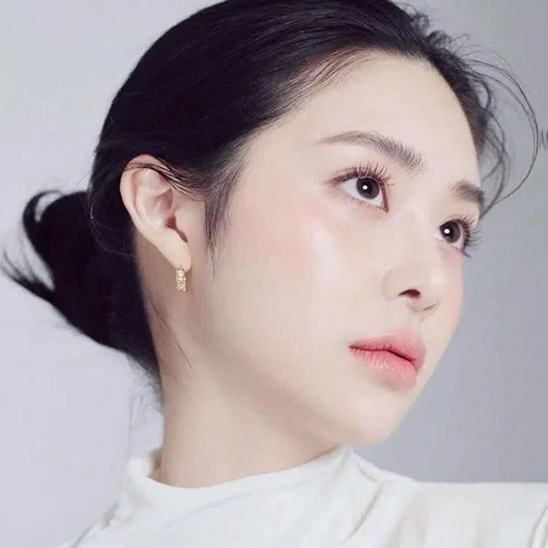 Set Phấn Nước Ohui Ultimate Cover Cushion Moisture Flower Limited Edition 2026 (1 Hộp Full + 2 Lõi Refill)