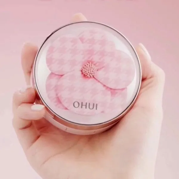 Set Phấn Nước Ohui Ultimate Cover Cushion Moisture Flower Limited Edition 2026 (1 Hộp Full + 2 Lõi Refill)