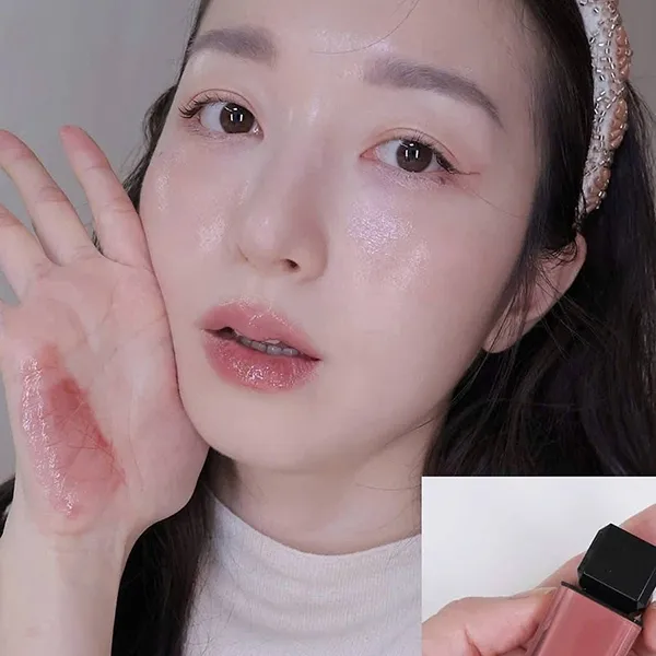 Son Bóng Hera Sensual Nude Gloss 415 Brownie Boy Lipstick Màu Hồng Nâu 5g