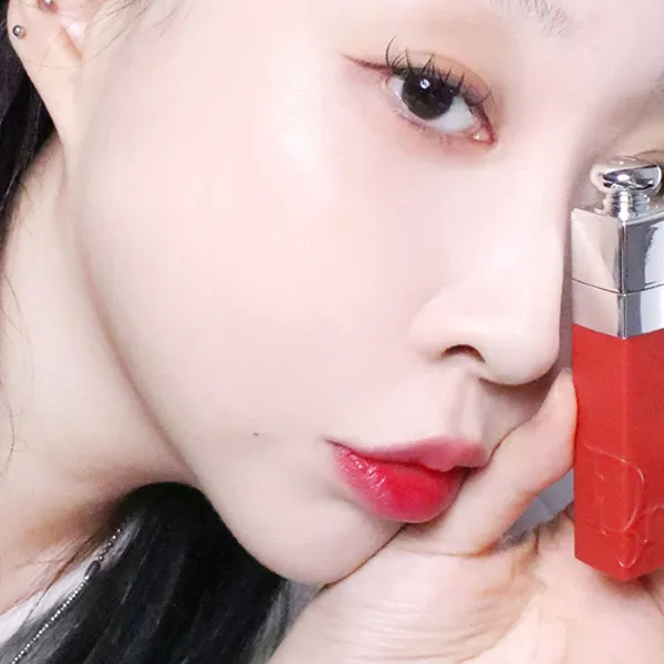 Son Dior Addict Lip Tint 831 Natural Cherry Màu Đỏ Anh Đào 5ml