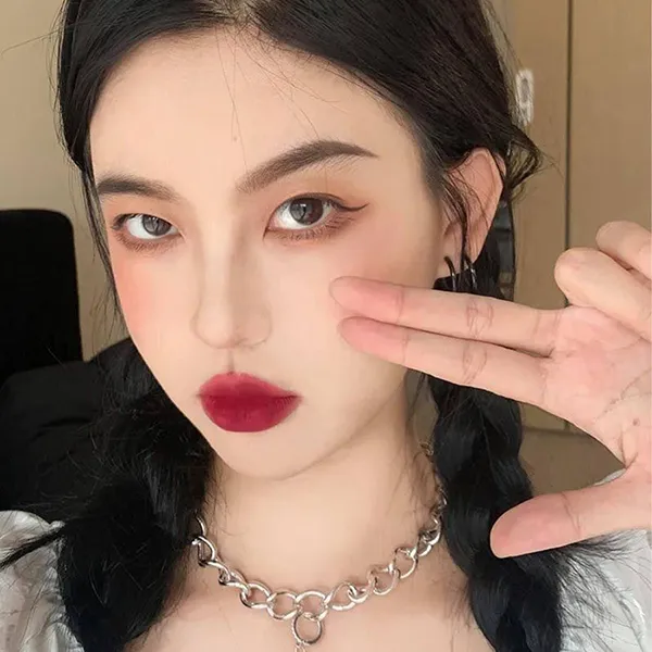 Son Lì Gucci Rouge À Lèvres Mat Lipstick 506 Louisa Red Màu Đỏ Cherry