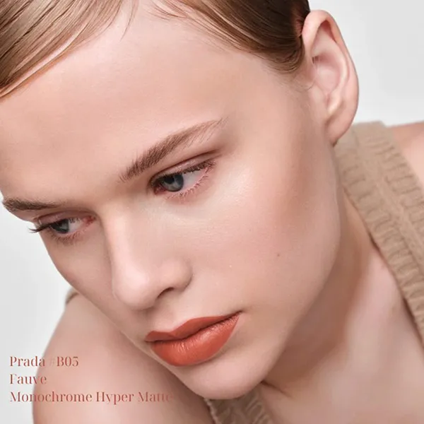 Son Prada Monochrome Hyper Matte B05 Fauve Màu Cam Đất