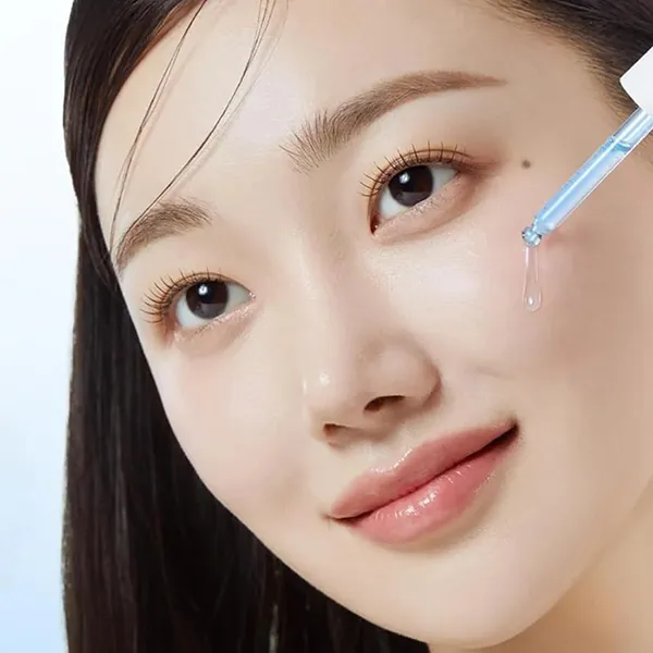 Tinh Chất Hỗ Trợ Cấp Ẩm Chuyên Sâu Medicube Hyaluronic Multi Peptide Serum 30ml