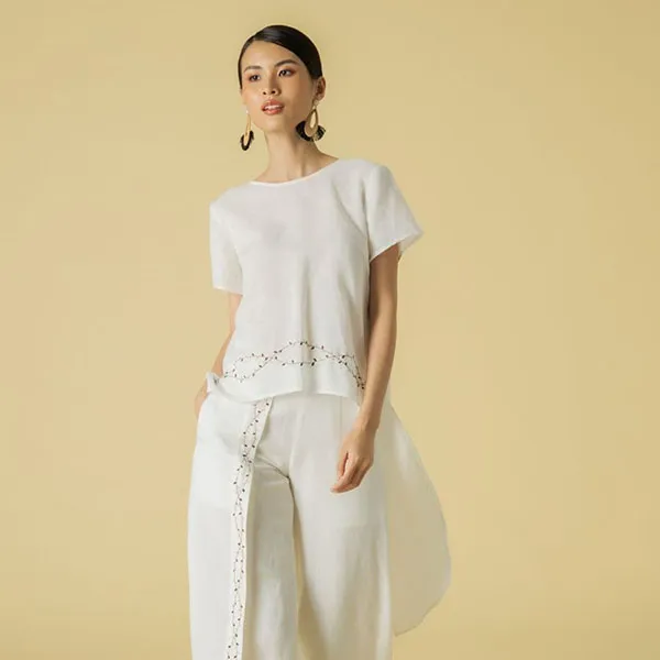 Áo Kiểu Nữ F2 Fashion & Freedom Becoming Discover AK456-T-S-0321 Màu Trắng Size S