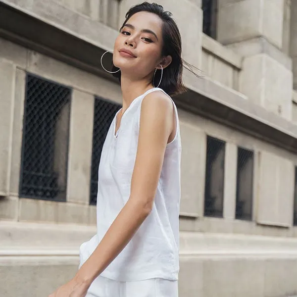 Áo Kiểu Nữ F2 Fashion & Freedom Becoming Unveil AK471-T-S-0621 Màu Trắng Size S